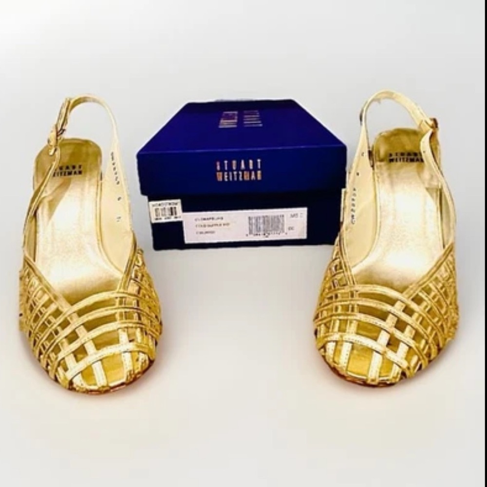 Sold Stuart Weitzman Gold Slingback Peep Toe Heels Size 6 - Picture 3 of 11